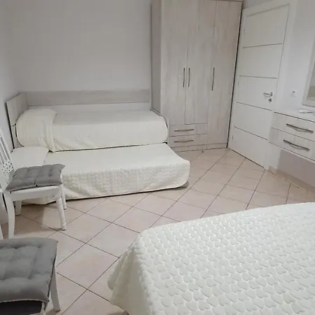 Sunset Apartment *
